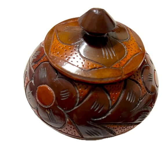 Vintage Wooden Hand Carved Floral/Leaf Design Lidded Trinket Dish/Bowl/Container - Picture 1 of 6